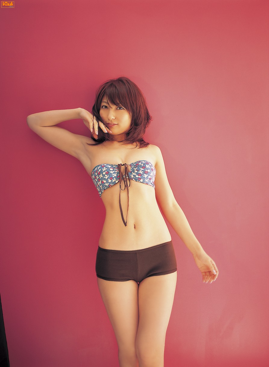 Bomb.tv.2006.10.Yoko.Kumada_15