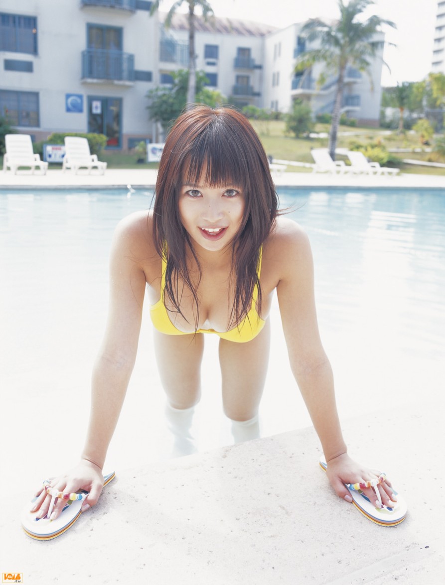 Bomb.tv.2005.05.Natsume.Sano_39