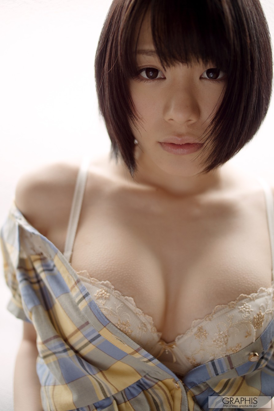 Graphis_20140415_Gals_Airi_Suzumura_30