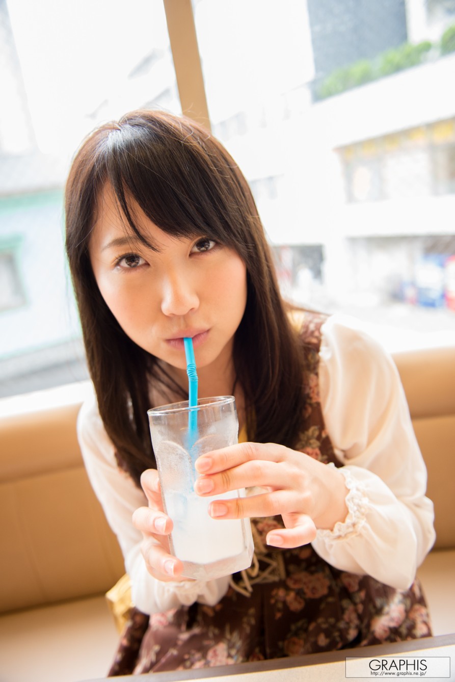 Graphis-Gals-286_54